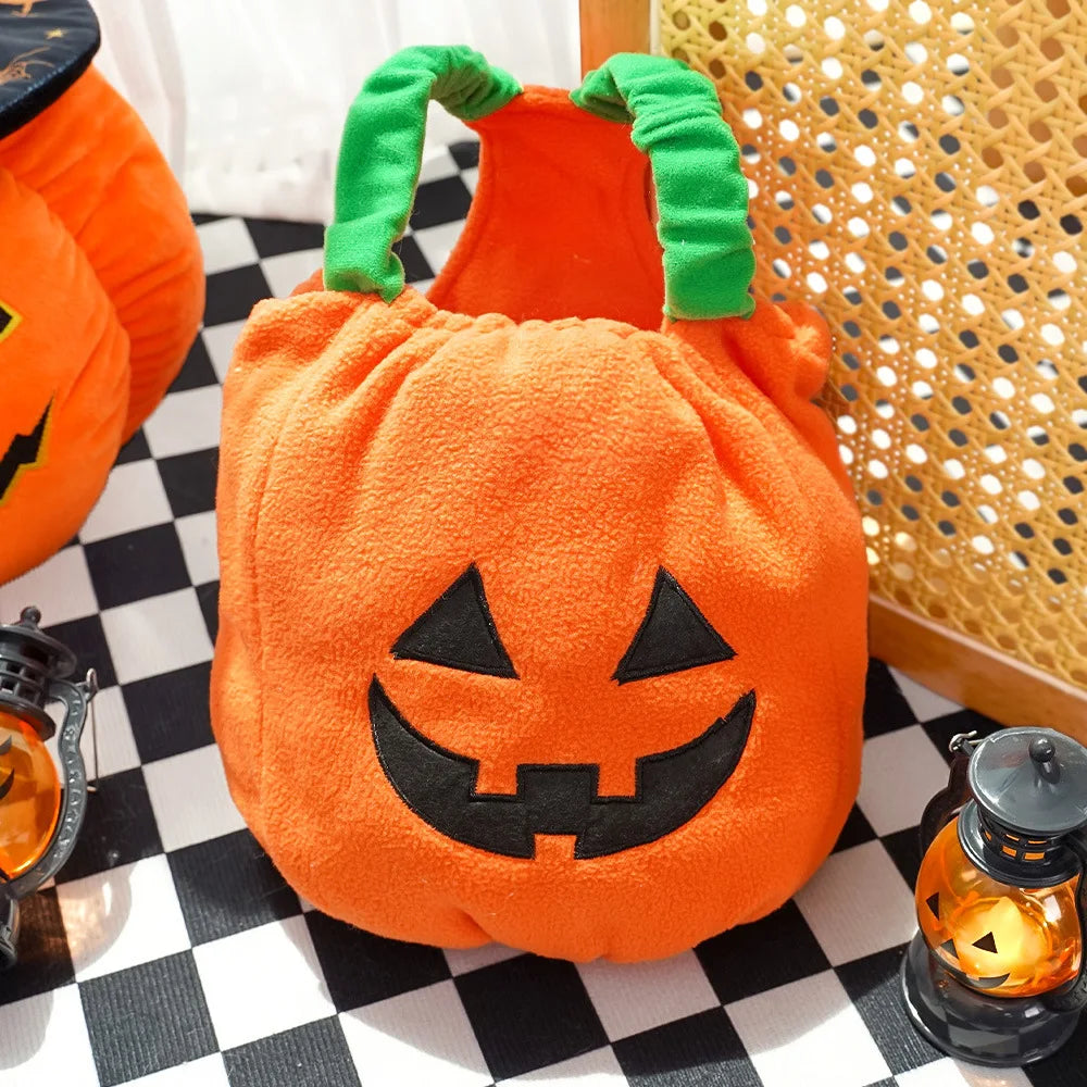 Costume di Halloween per gatti e cani piccoli: cappello e sciarpa a zucca