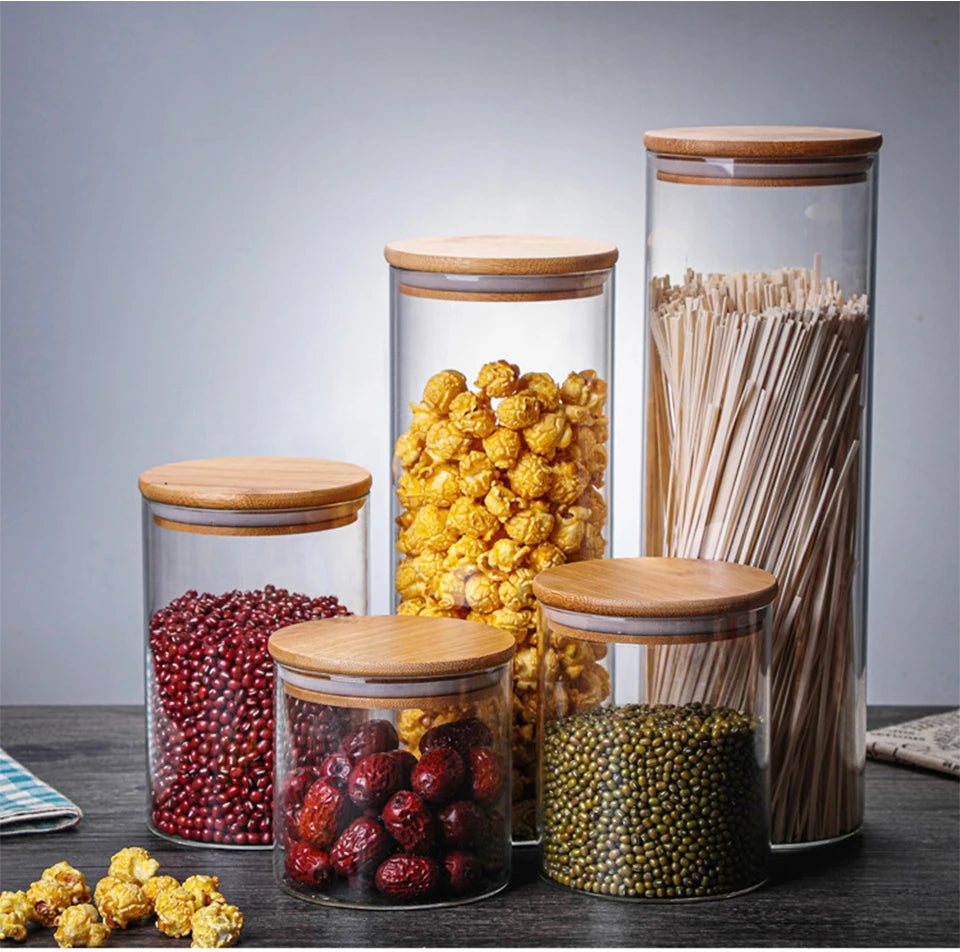 Contenitore in Vetro Ermetico con Coperchio in Bambù: Praticità e Stile per la Tua Cucina