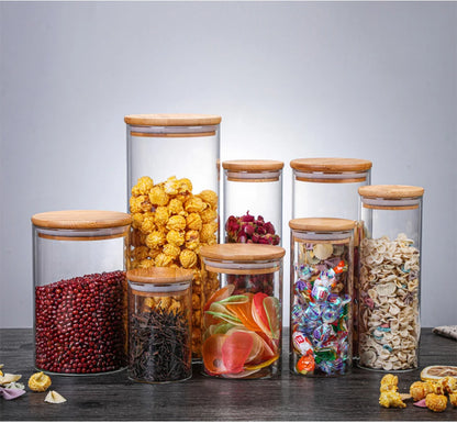 Contenitore in Vetro Ermetico con Coperchio in Bambù: Praticità e Stile per la Tua Cucina